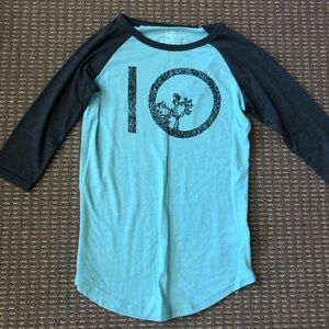 Tentree 3/4 sleeve shirt